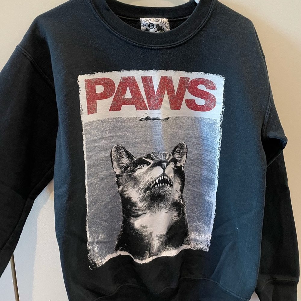 PAWS black pull over sweater